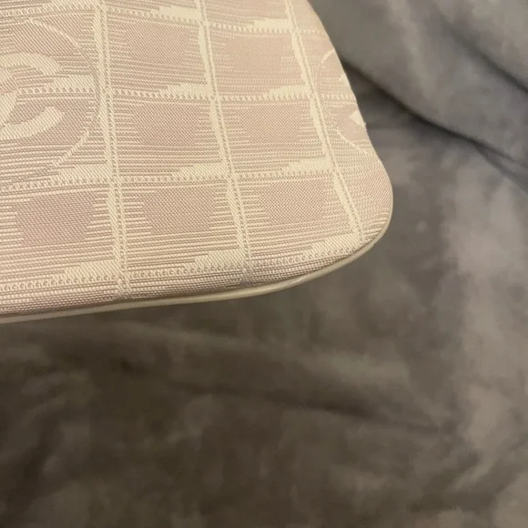 🚫SOLD🚫 CHANEL FABRIC CLUTCH HOLOGRAM INTACT - Picture 8 of 14